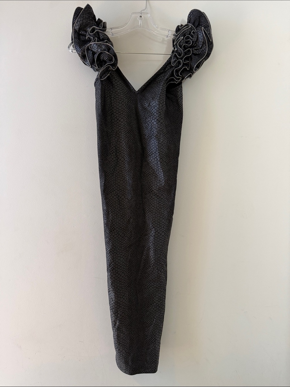 Thomas Wylde Black Textured Ruffled-Shoulder Evening Dress